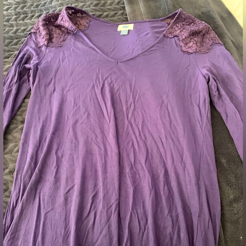 Old Navy v-neck